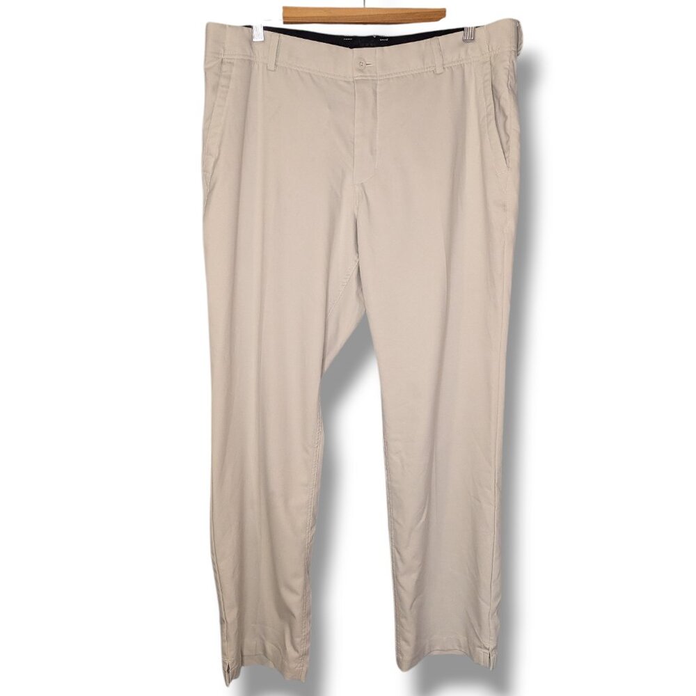 Nike Golf Pants Beige Dri Fit Performance Flat Stretch Mens Size 38 x 30*